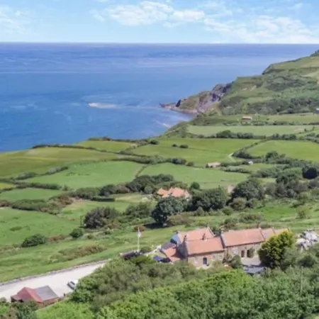 2 Browcote Holiday home