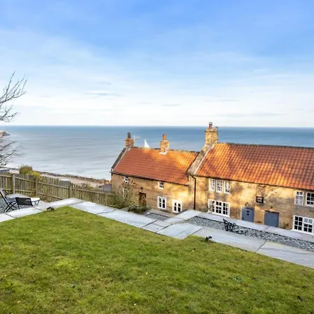 2 Bed In Scarborough Oc-sa003 Holiday home *