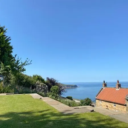 2 Bed In Scarborough Oc-sa003 Ravenscar