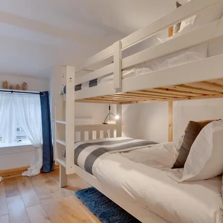 2 Bed In Scarborough Oc-sa003