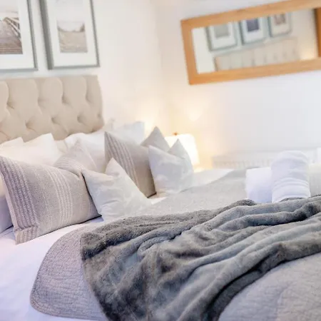 2 Bed In Scarborough Oc-sa003 度假居