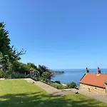 2 Bed In Scarborough Oc-sa003 Ravenscar