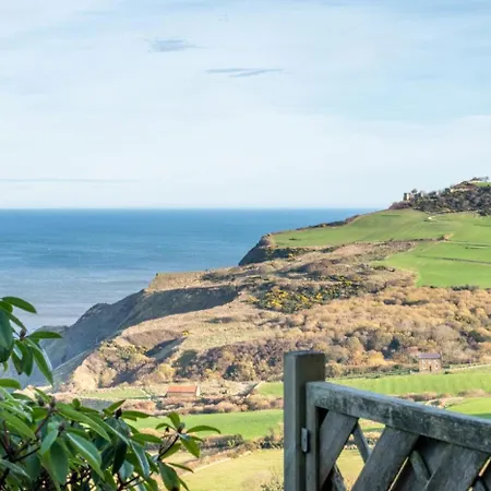 2 Bed In Scarborough Oc-sa003 * Ravenscar
